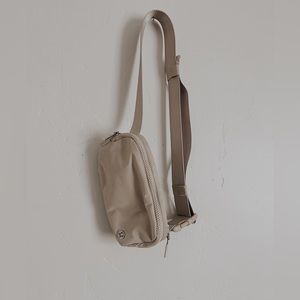 Lululemon everywhere belt bag